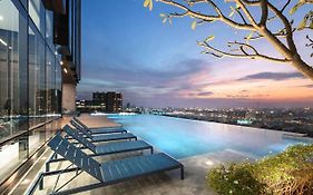 The Quarter Ari By Uhg